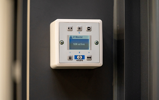 Record BDE-D Door controller